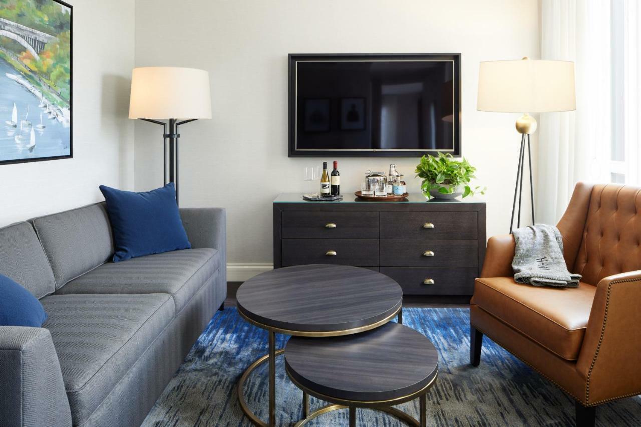The Whitney Hotel Бостон Екстер'єр фото Living room