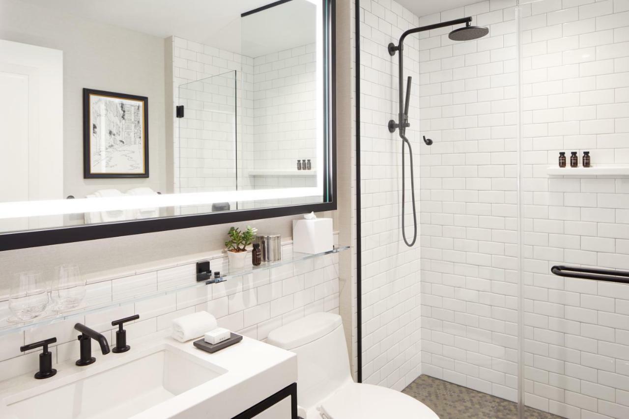 The Whitney Hotel Бостон Екстер'єр фото Bathroom